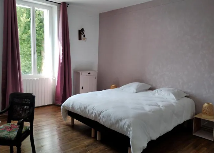 Casa de Férias Des Bernaches Lhommaize